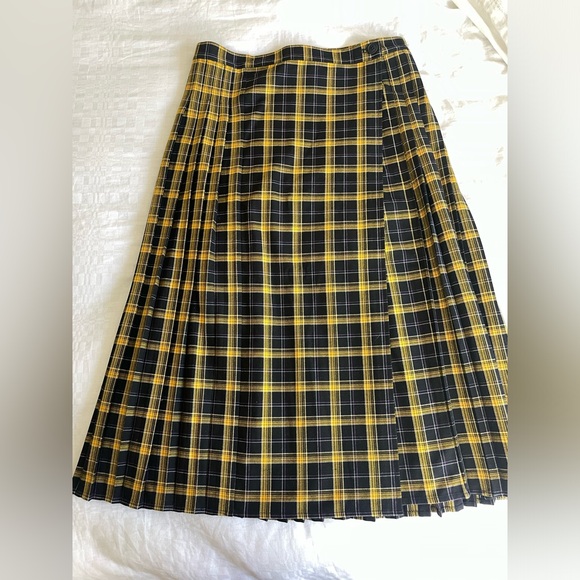 TWIK by Simon’s Plaid Pleated Skirt - Picture 3 of 6